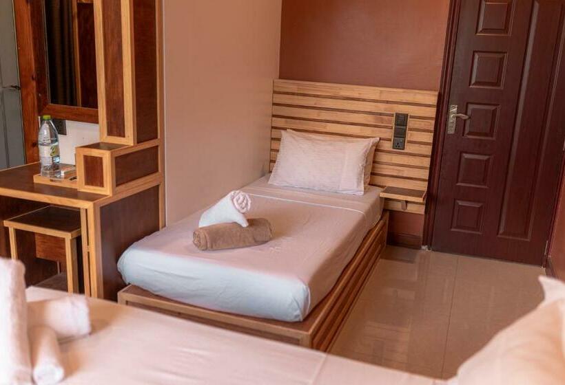 اتاق خانوادگی, Captal Island Villa