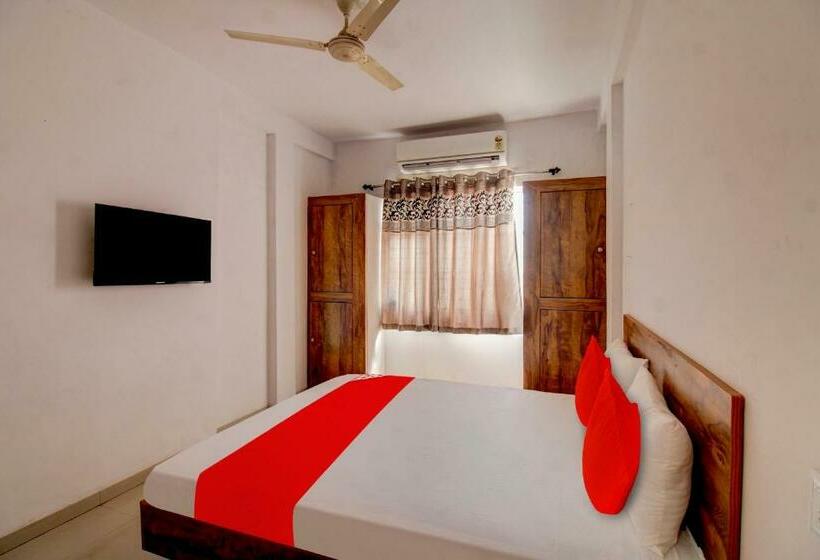 غرفة كلاسيكية ثلاثية, O The Golden Key