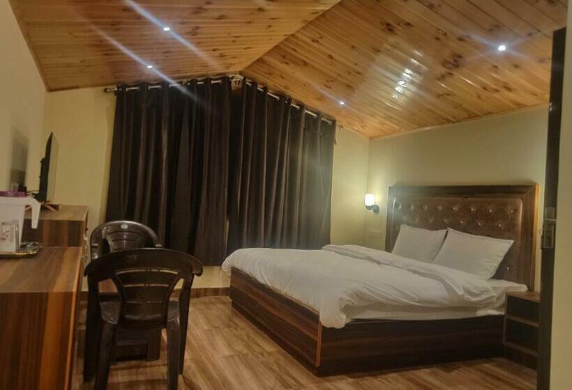 חדר סטנדרט, Chauhan Height S