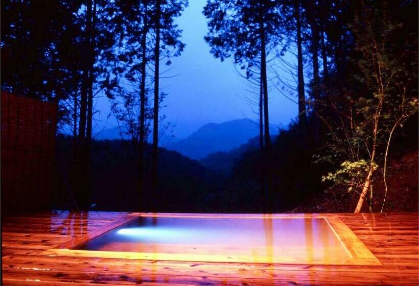 Standart Oda, 奥武雄温泉 風の森