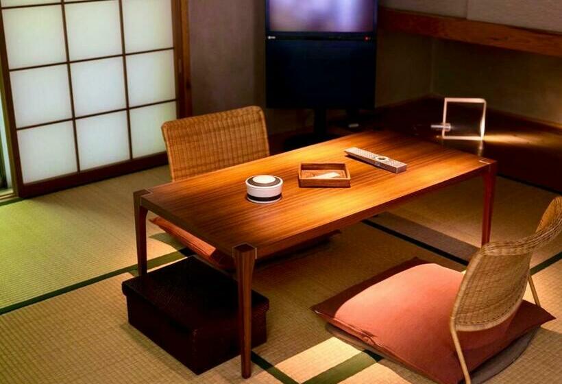 Standart Oda, 奥武雄温泉 風の森