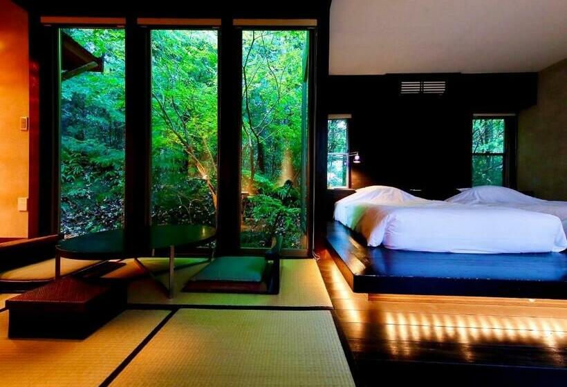 Standart Oda, 奥武雄温泉 風の森