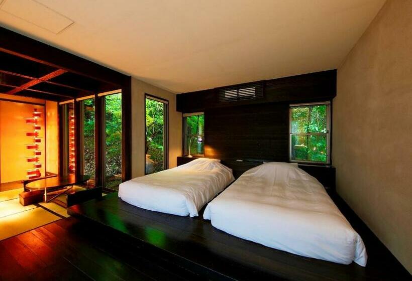 Standart Oda, 奥武雄温泉 風の森