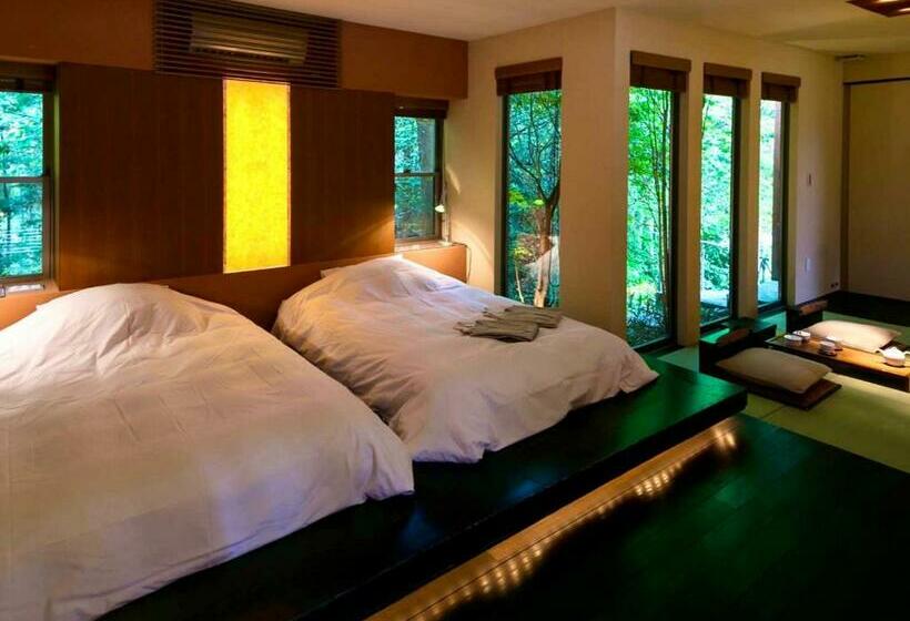 Standart Oda, 奥武雄温泉 風の森