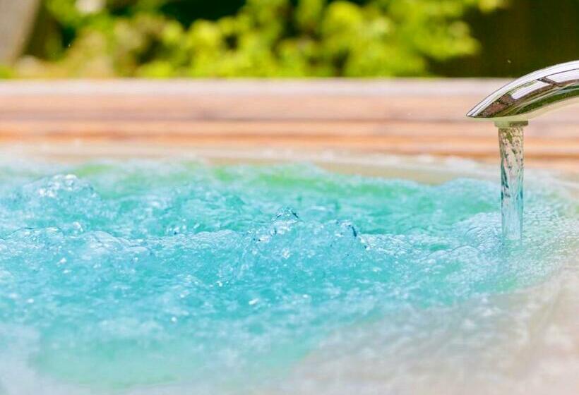 Standart Oda, 奥武雄温泉 風の森