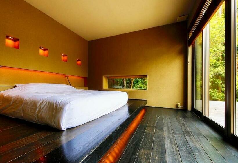 Standart Oda, 奥武雄温泉 風の森