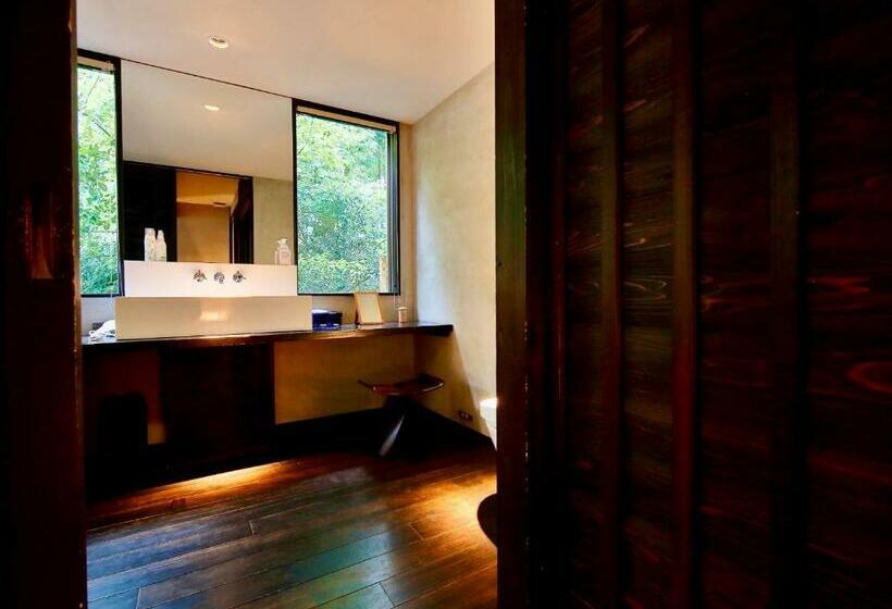 Balkonlu Standart Oda, 奥武雄温泉 風の森