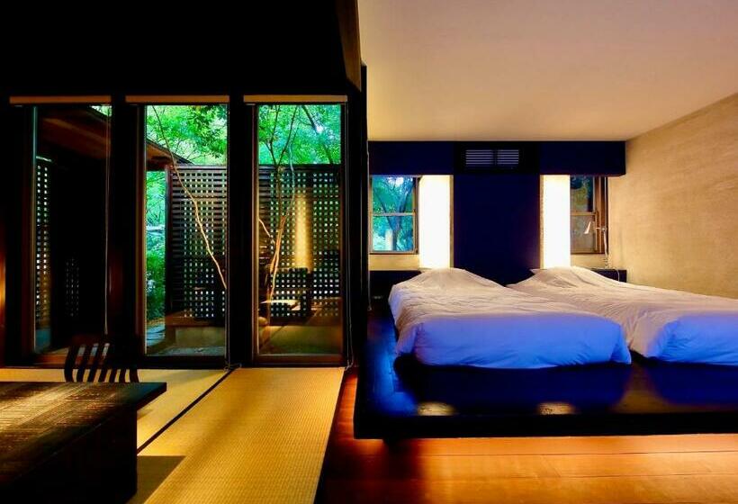 Balkonlu Standart Oda, 奥武雄温泉 風の森