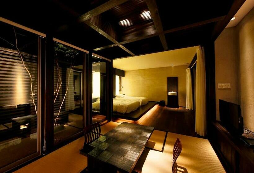 Balkonlu Standart Oda, 奥武雄温泉 風の森