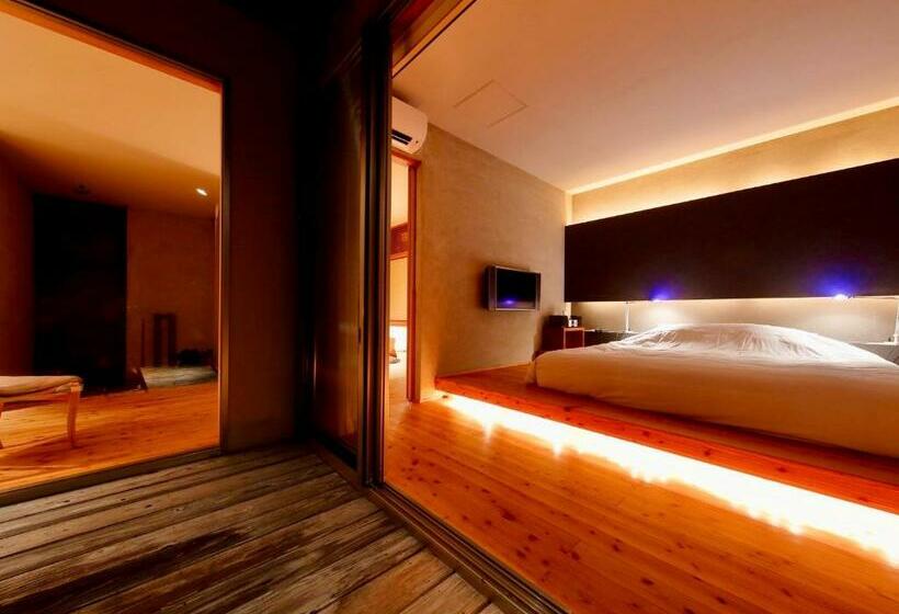 Balkonlu Standart Oda, 奥武雄温泉 風の森