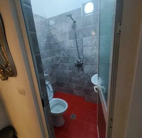 اتاق لوکس یک تخته, Bs