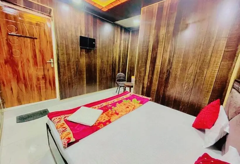 トリプルクラシックルーム, Oyo 81144 Green Land Guest House