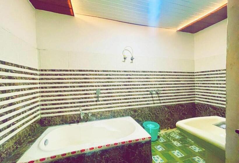 Трехместный Номер Классика, Oyo 81144 Green Land Guest House