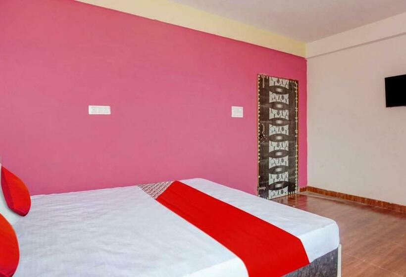 اتاق کلاسیک سه تخته, Oyo Flagship 81323  Kashyap Stay