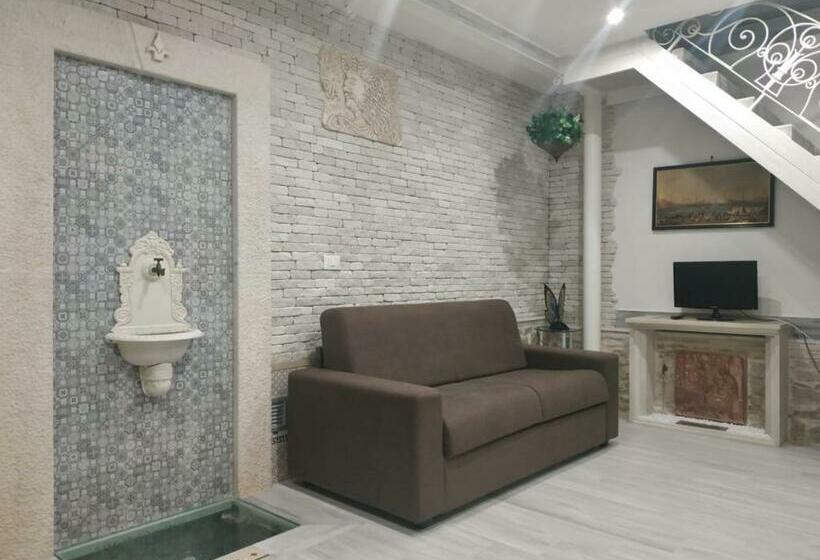 اتاق استاندارد, La Sorgente B&b