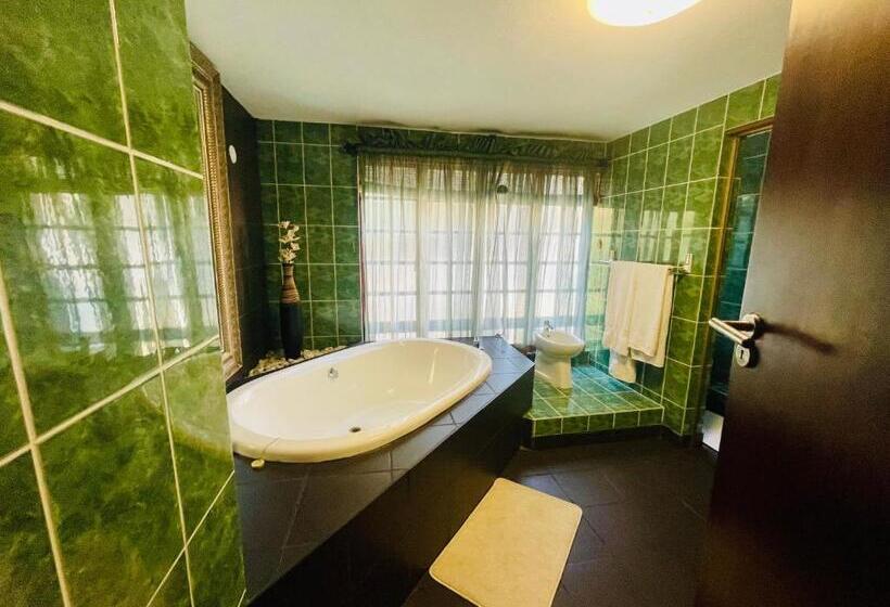 Люкс Кровать Кинг, Pretoria Mansion Boutique