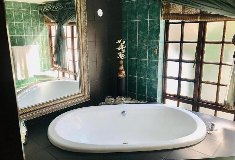 스위트 킹사이즈 침대, Pretoria Mansion Boutique