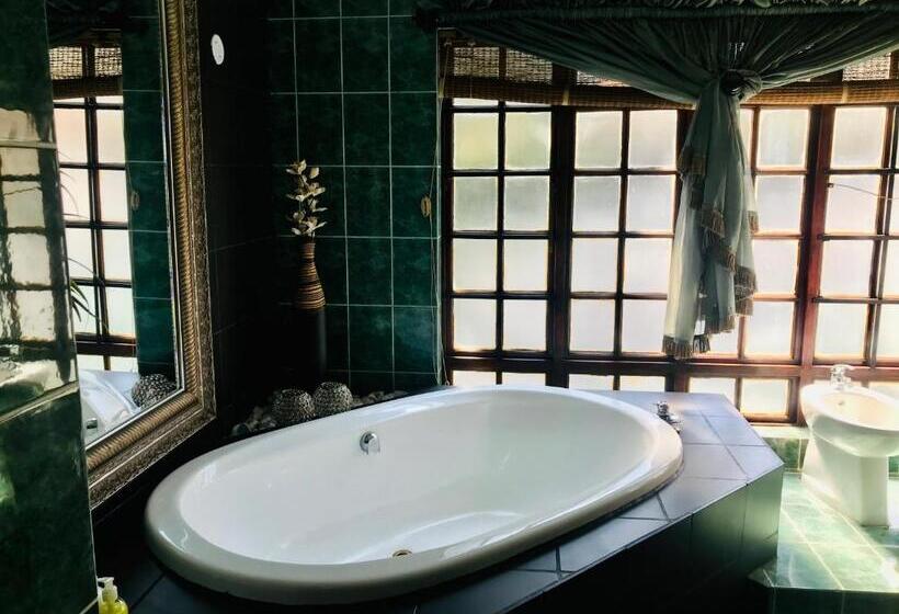 스위트 킹사이즈 침대, Pretoria Mansion Boutique