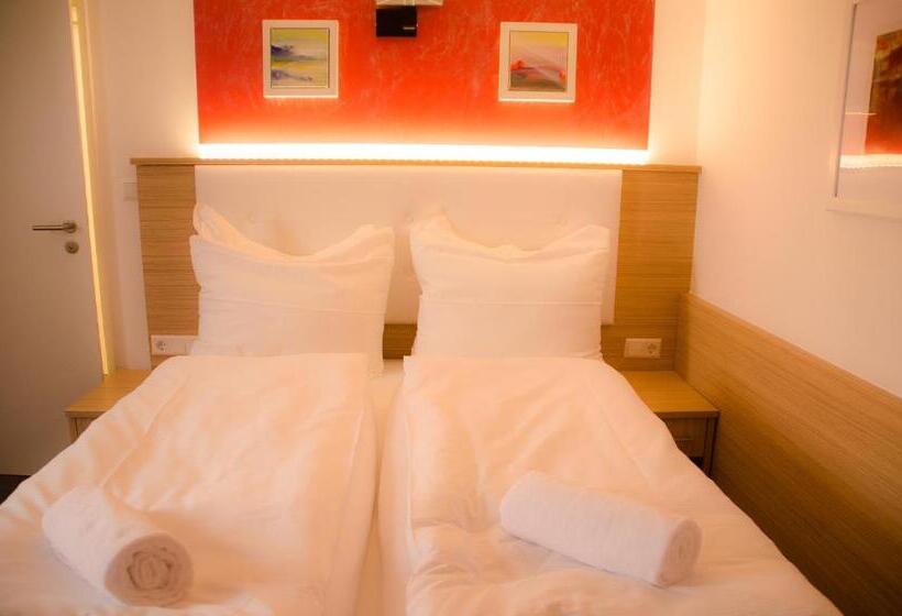 스탠다드 룸, Alpha & Omega