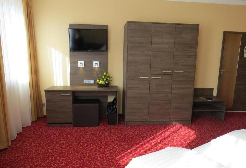 디럭스 룸, Ates Hotel Lampertheim