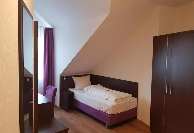 اتاق لوکس یک تخته, Ates Hotel Lampertheim
