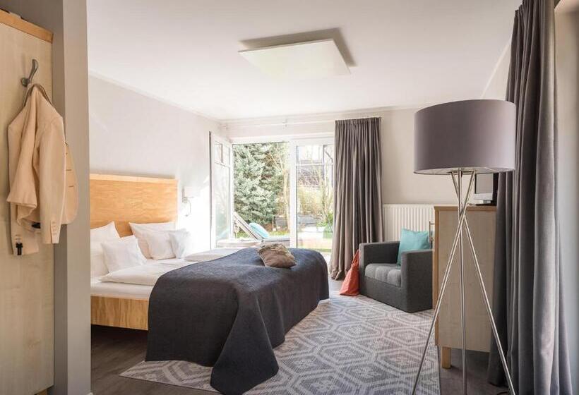 Classic room with balcony, Bodenseehotel Renn