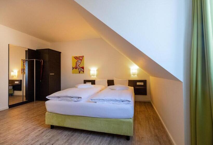 غرفة قياسية, Am Großen Waisenhaus