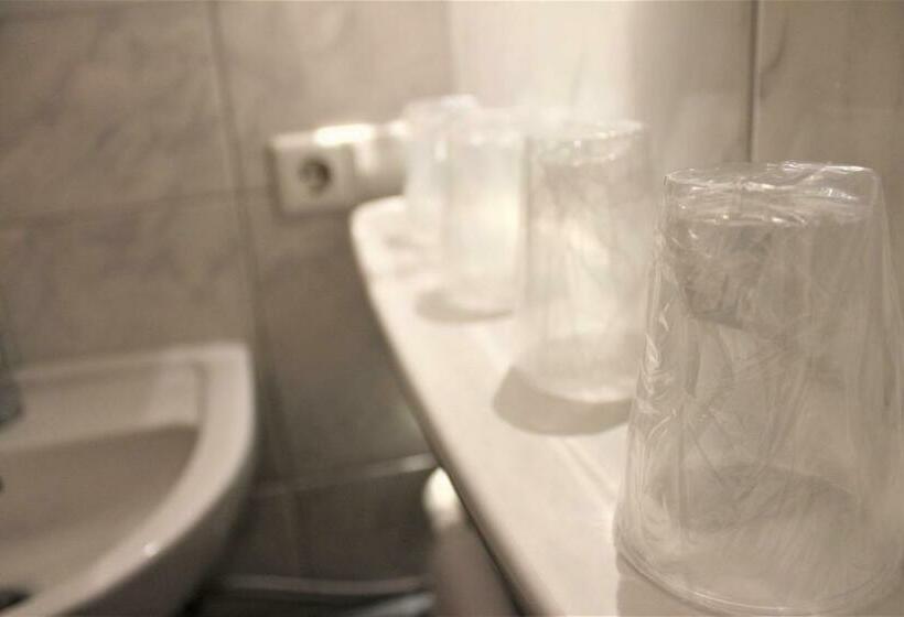 Номер Стандарт, America