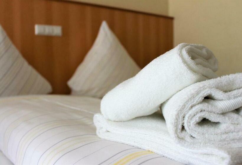 Номер Стандарт, America