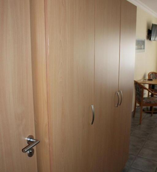 Одноместный Номер с Террасой, America