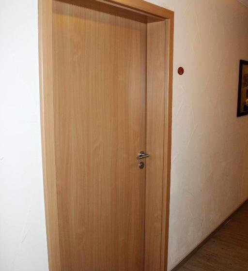 Одноместный Номер с Террасой, America