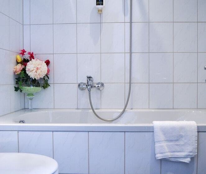 اتاق استاندارد, Astoria