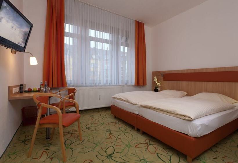 اتاق استاندارد یک نفره, Astoria