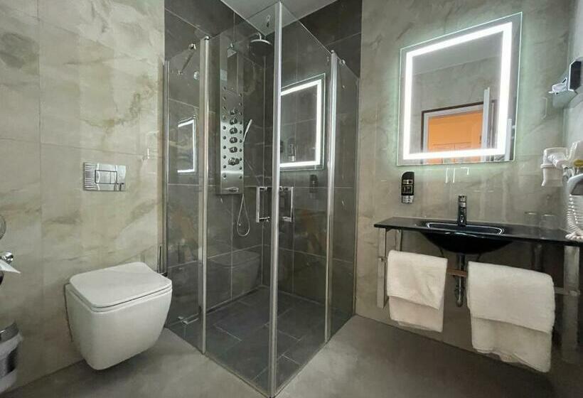 اتاق استاندارد, Deutsches Haus