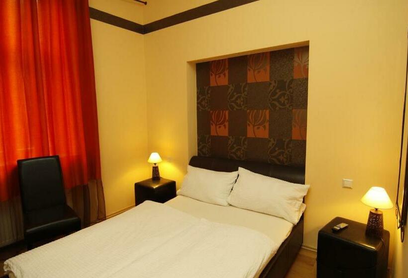 Quarto Economy, Die Dependance