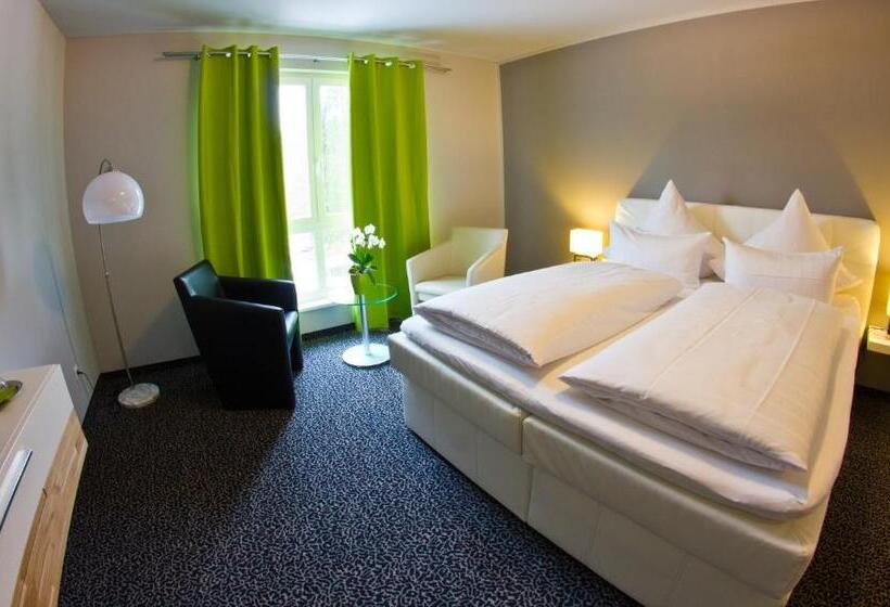 标准单人间, Eyberg