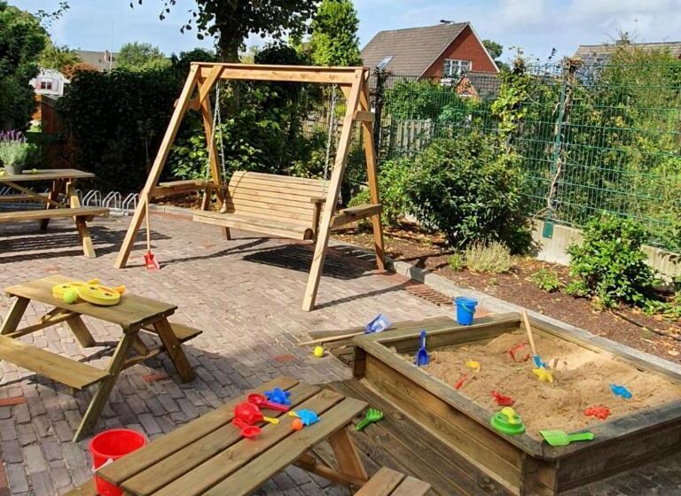 شقة غرفتين, Friesischer Hof