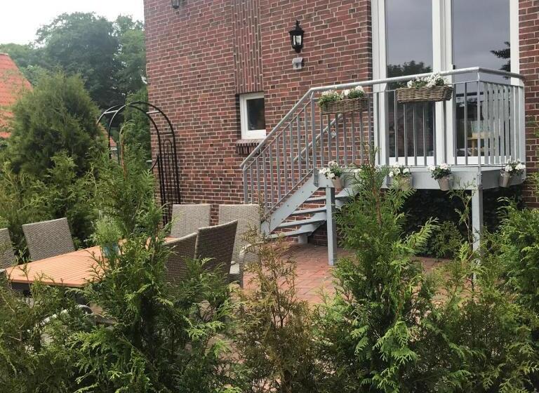 شقة 3 غرف, Friesischer Hof