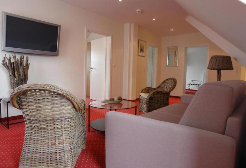 شقة غرفتين, Friesischer Hof