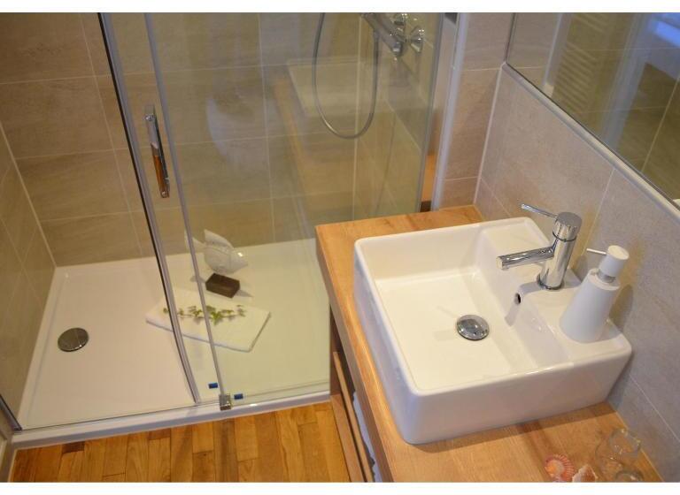 شقة غرفتين, Friesischer Hof