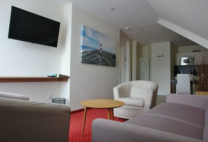 شقة غرفة واحدة, Friesischer Hof