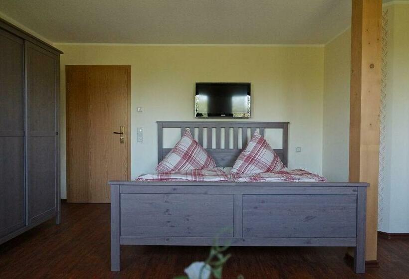 غرفة قياسية, Gasthaus Rundteil