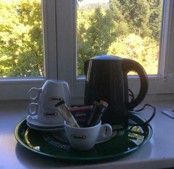 스탠다드 트리플 룸, Gasthaus Zum Löwen   Restaurant Akropolis