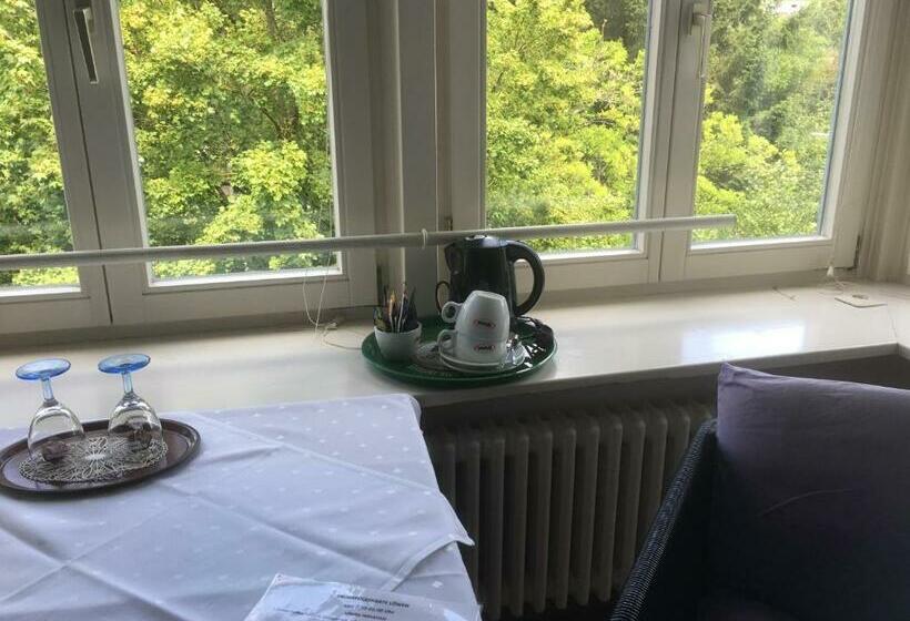 스탠다드 룸, Gasthaus Zum Löwen   Restaurant Akropolis