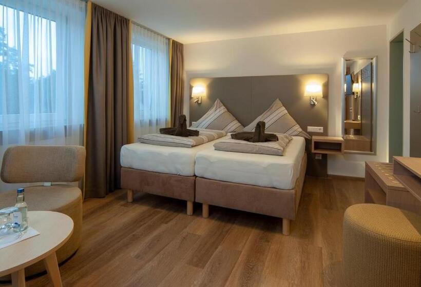 غرفة عائلية, Gasthaus Zum Zecher