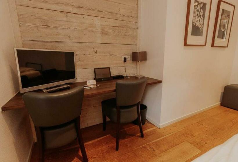 Номер Стандарт, Gasthaus Zur Sonne