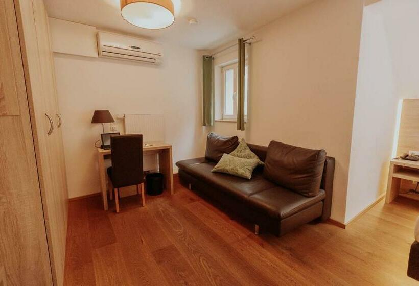 Номер Стандарт, Gasthaus Zur Sonne