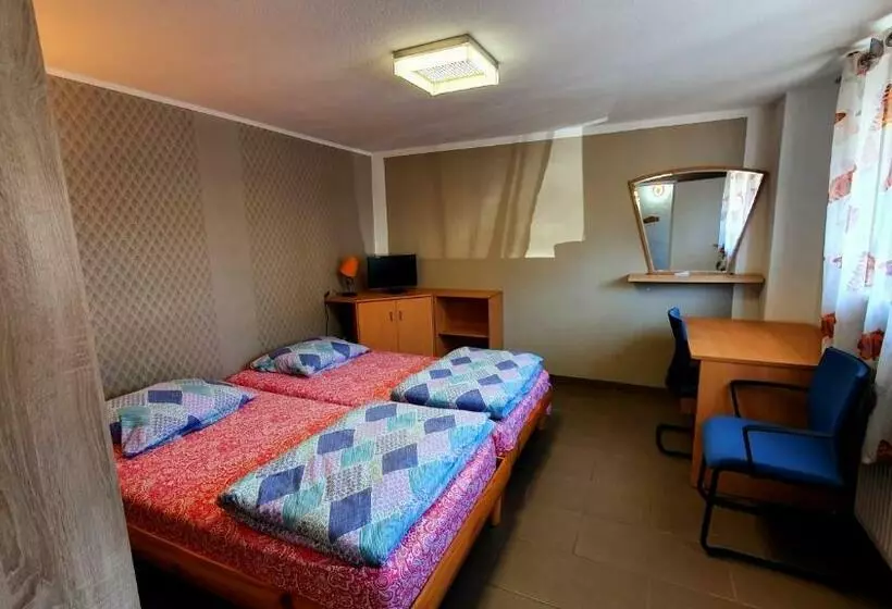 اتاق استاندارد با سرویس بهداشتی مشترک, Gründauer Monteurwohnung/studentenwohnung