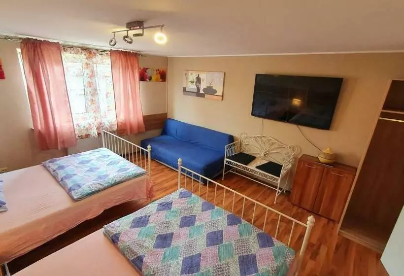اتاق راحتی سه تخته, Gründauer Monteurwohnung/studentenwohnung