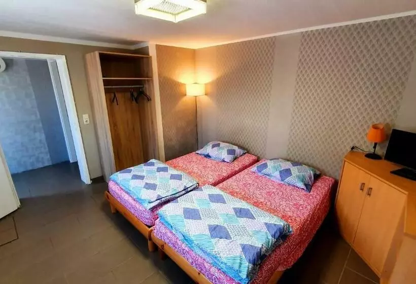 اتاق استاندارد با سرویس بهداشتی مشترک, Gründauer Monteurwohnung/studentenwohnung